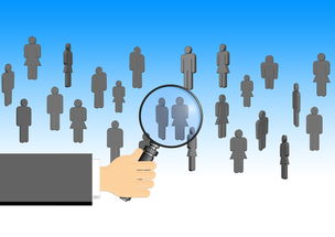 乐鱼官网-国足比赛战术调整案例分析，国足的战术