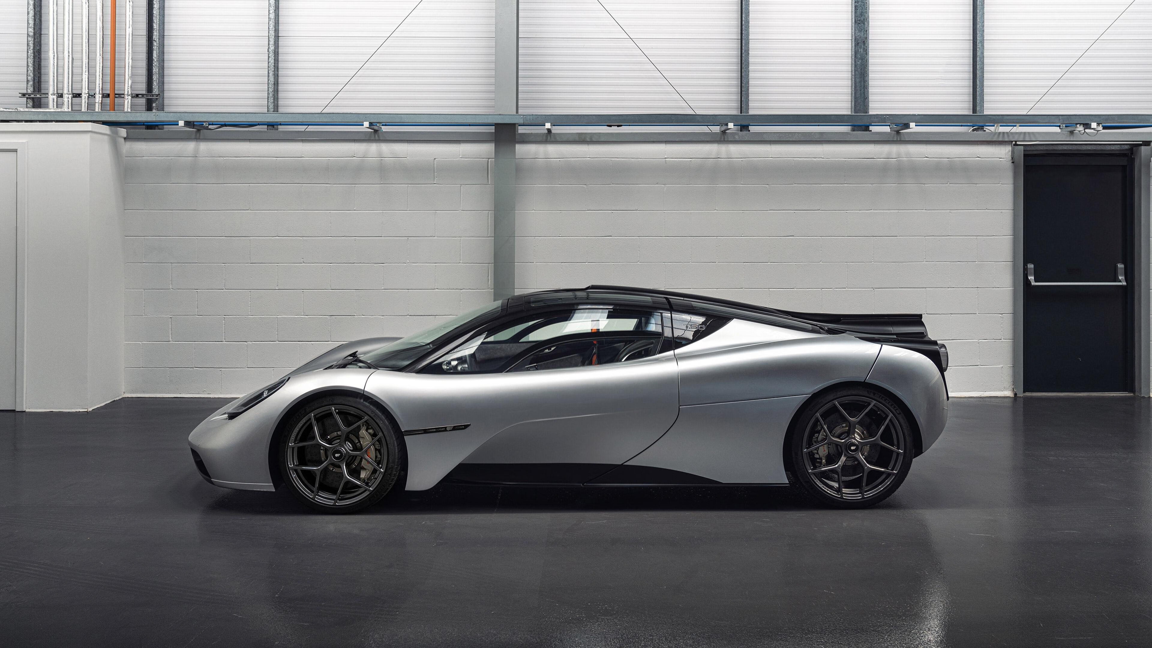 APP下载 LY Sports-欧洲杯决胜瞬间：战术变革中的大逆转，欧洲杯决赛争议